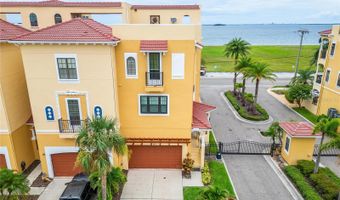6412 MAYRA SHORES Ln, Apollo Beach, FL 33572