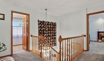 40498 N Sunset Dr, Antioch, IL 60002
