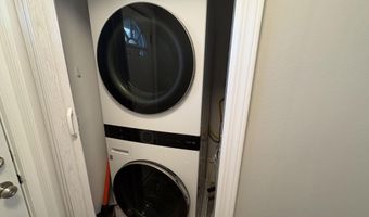 154 8th St A, Belford, NJ 07718