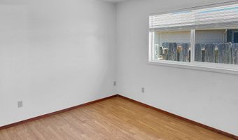 824 KEVIN Pl, Brookings, OR 97415