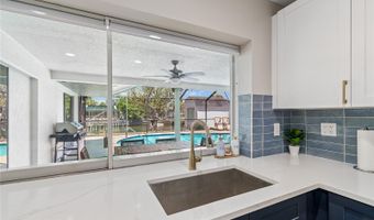 6331 COCOA Ln, Apollo Beach, FL 33572