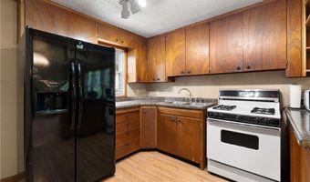 208 12th St SE, Austin, MN 55912