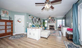 14048 Seymour Dr, Biloxi, MS 39532
