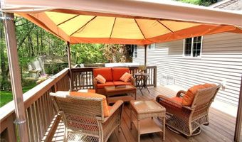 12 Ayoho Rd, Coventry, RI 02816