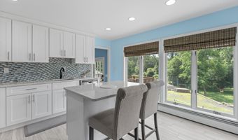 2262 Allenwood Rd, Allenwood, NJ 08720