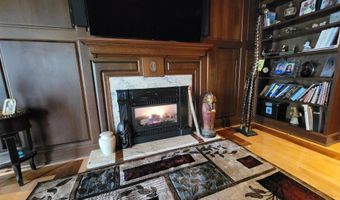 1230 N SUPERIOR St, Antigo, WI 54409