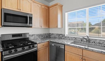 280 Fallen Leaf Ln, Fernley, NV 89408