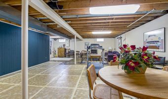 572 Trego Cir, Ann Arbor, MI 48103