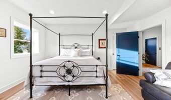 90 E LAKE Dr, Annapolis, MD 21403