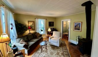 23 Holland St, Bangor, ME 04401