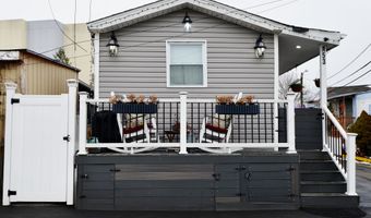 190 W 24TH St, Bayonne, NJ 07002
