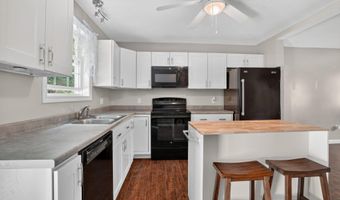 126 Rogers Rd, Barnstead, NH 03225
