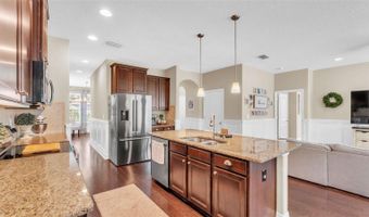 132 MAGNETA Loop, Auburndale, FL 33823