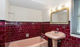 1208 Rapids St, Adel, IA 50003