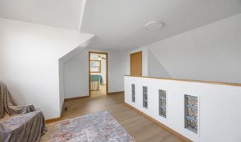 13294 212th Ave, Anamosa, IA 52205