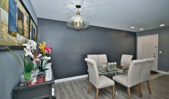 1111 E Algonquin Rd 1, Arlington Heights, IL 60005