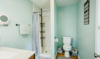 504 Southwood Dr, Bedford, IN 47421