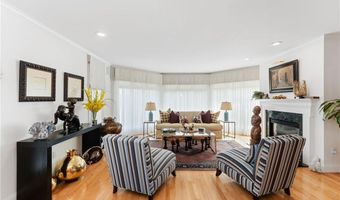 27 Eagle Dr, North Kingstown, RI 02852