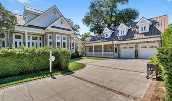 1611 Glenn Swetman St, Biloxi, MS 39530