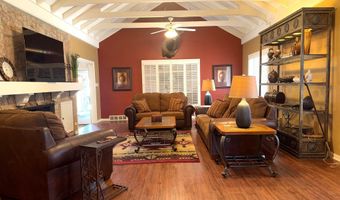 812 S Clowe Ave, Artesia, NM 88210