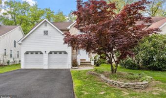 60 CANAL VIEW Dr, Lawrence Twp., NJ 08648