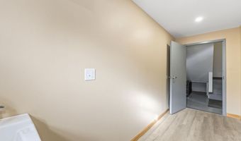 823 Washington St N, Auburn, ME 04210