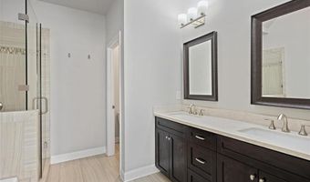 1097 Township Sq, Alpharetta, GA 30022