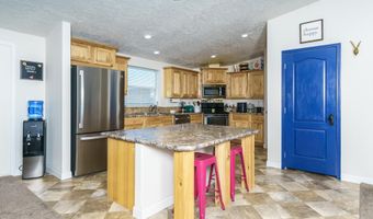 490 Snowflake St, American Falls, ID 83211