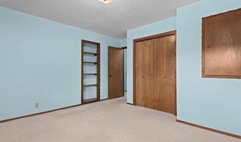 4715 Rolling Meadows Rd, Bartlesville, OK 74006