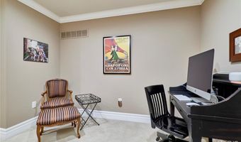 259 Meadowbrook Country Club Est, Ballwin, MO 63011