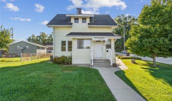 205 S Garnavillo St, Anamosa, IA 52205