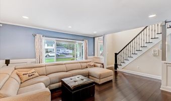 77 Warren Dr, Aberdeen, NJ 07747