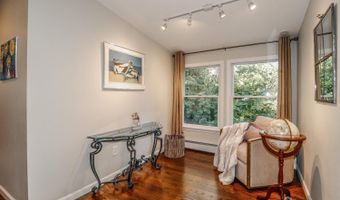 82 Kempson Pl, Metuchen, NJ 08840
