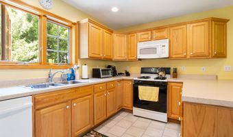 2006 Hutchins St, Berlin, NH 03570