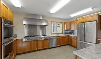 77 Buttonwood Dr, Brattleboro, VT 05301