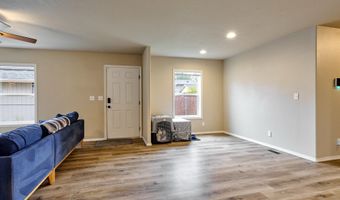 11633 WARBLER Ln, Aurora, OR 97002