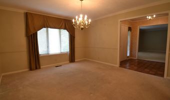 205 Collier Dr, Albertville, AL 35951
