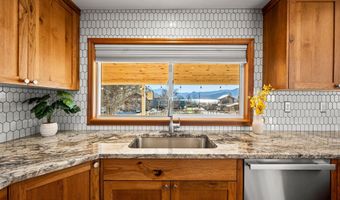 16587 E 6th St, Bayview, ID 83803