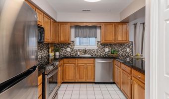 936 BAY RIDGE Ave 106, Annapolis, MD 21403