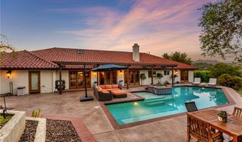 707 S Live Oak Park Rd, Fallbrook, CA 92028
