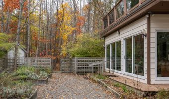 71 Bay View Dr, Bar Harbor, ME 04609