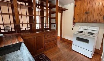 58 Oak St, Brattleboro, VT 05301