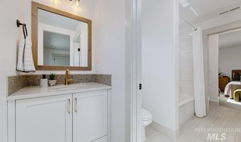 9295 W Sooty Grouse Ct, Boise, ID 83714