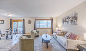 838 Jonathan Dr, Apple Valley, MN 55124