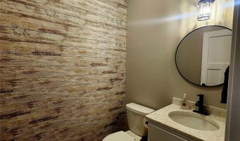 724 Sequoia Dr, Altoona, WI 54720