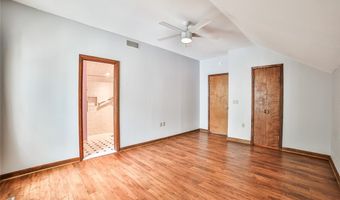 831 Robin Rd, Amherst, NY 14228