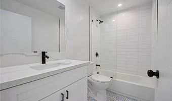 2404 S Cochran Ave, Los Angeles, CA 90016