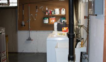 14828 College Ave, Allen Park, MI 48101