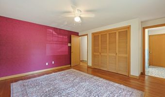 21 Daggett Rd, Attleboro, MA 02703