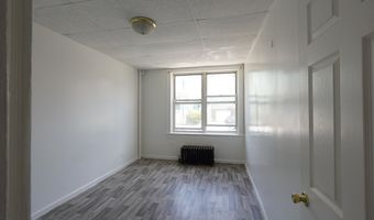 573 AVENUE E 3, Bayonne, NJ 07002
